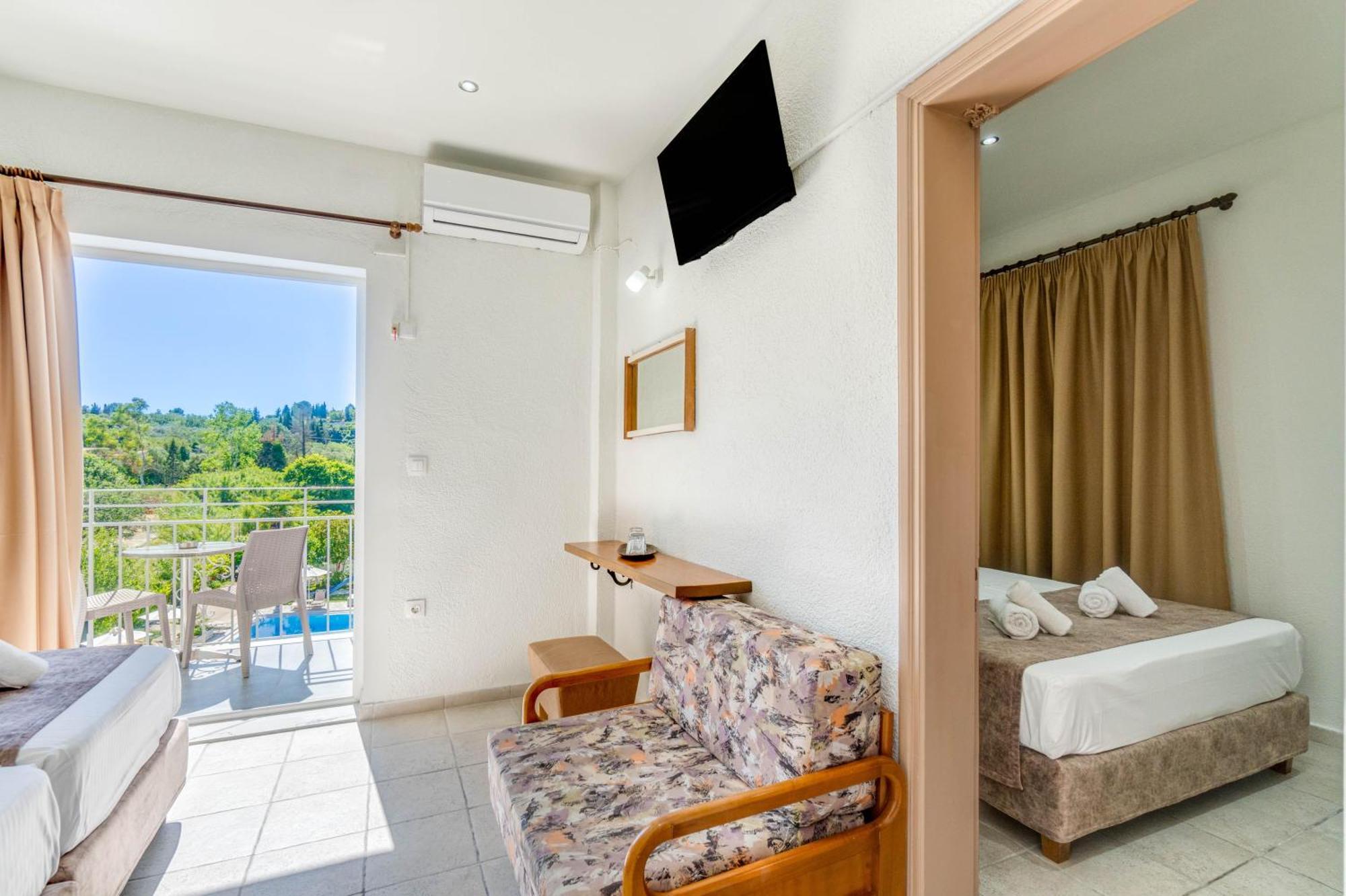גאוביה Angela Hotel & Apartments מראה חיצוני תמונה