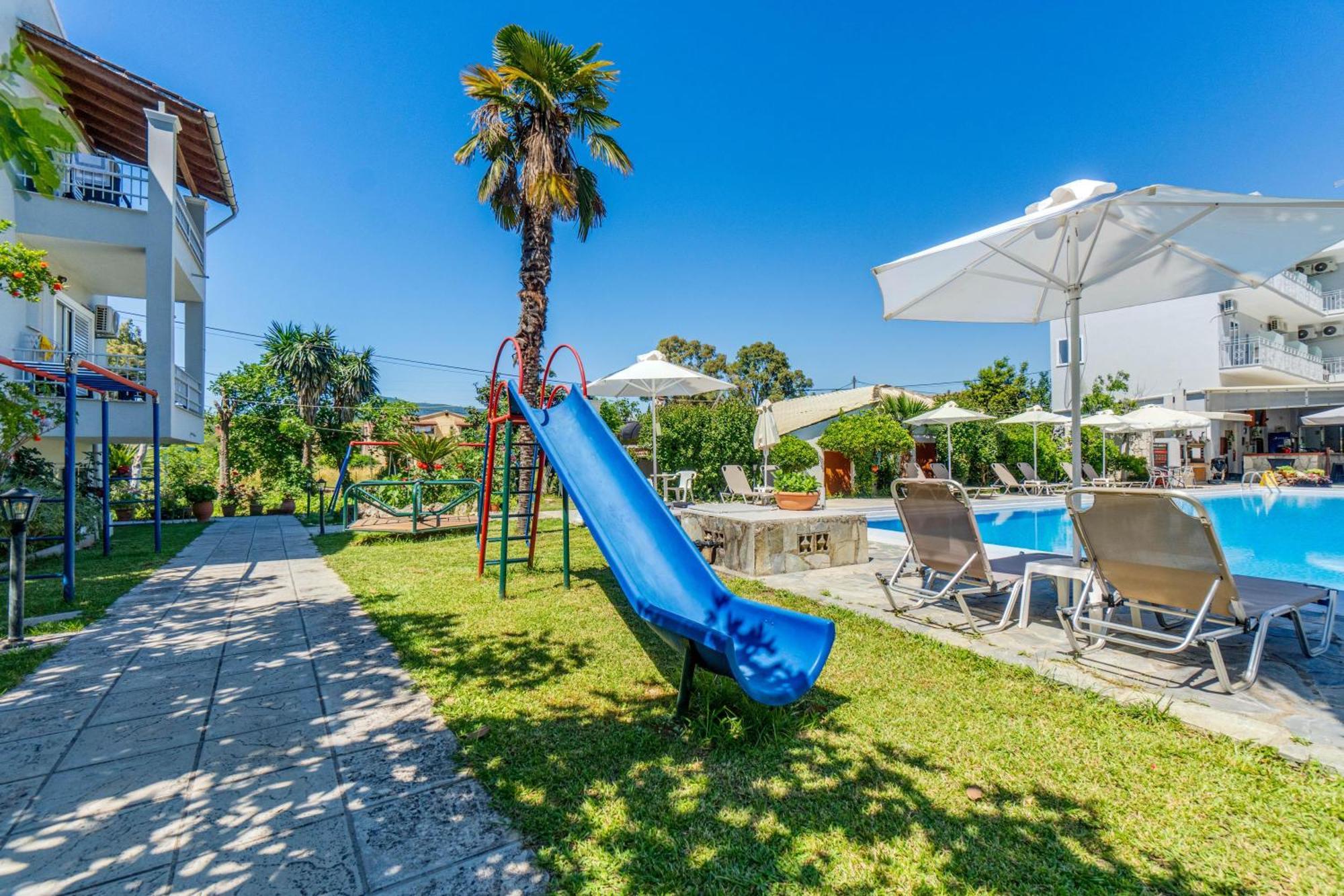 גאוביה Angela Hotel & Apartments מראה חיצוני תמונה