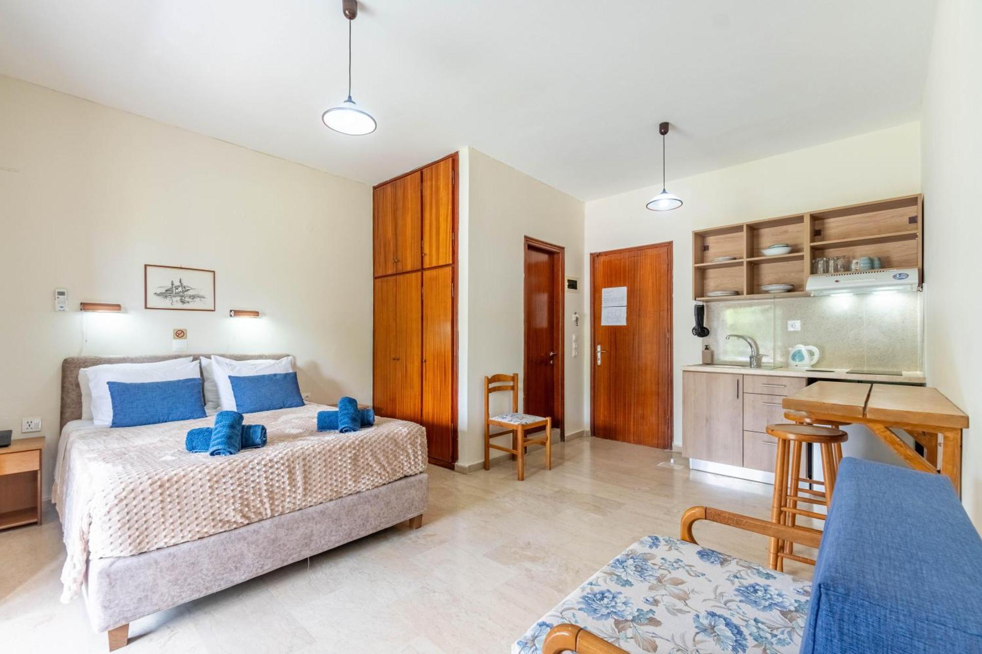 גאוביה Angela Hotel & Apartments מראה חיצוני תמונה
