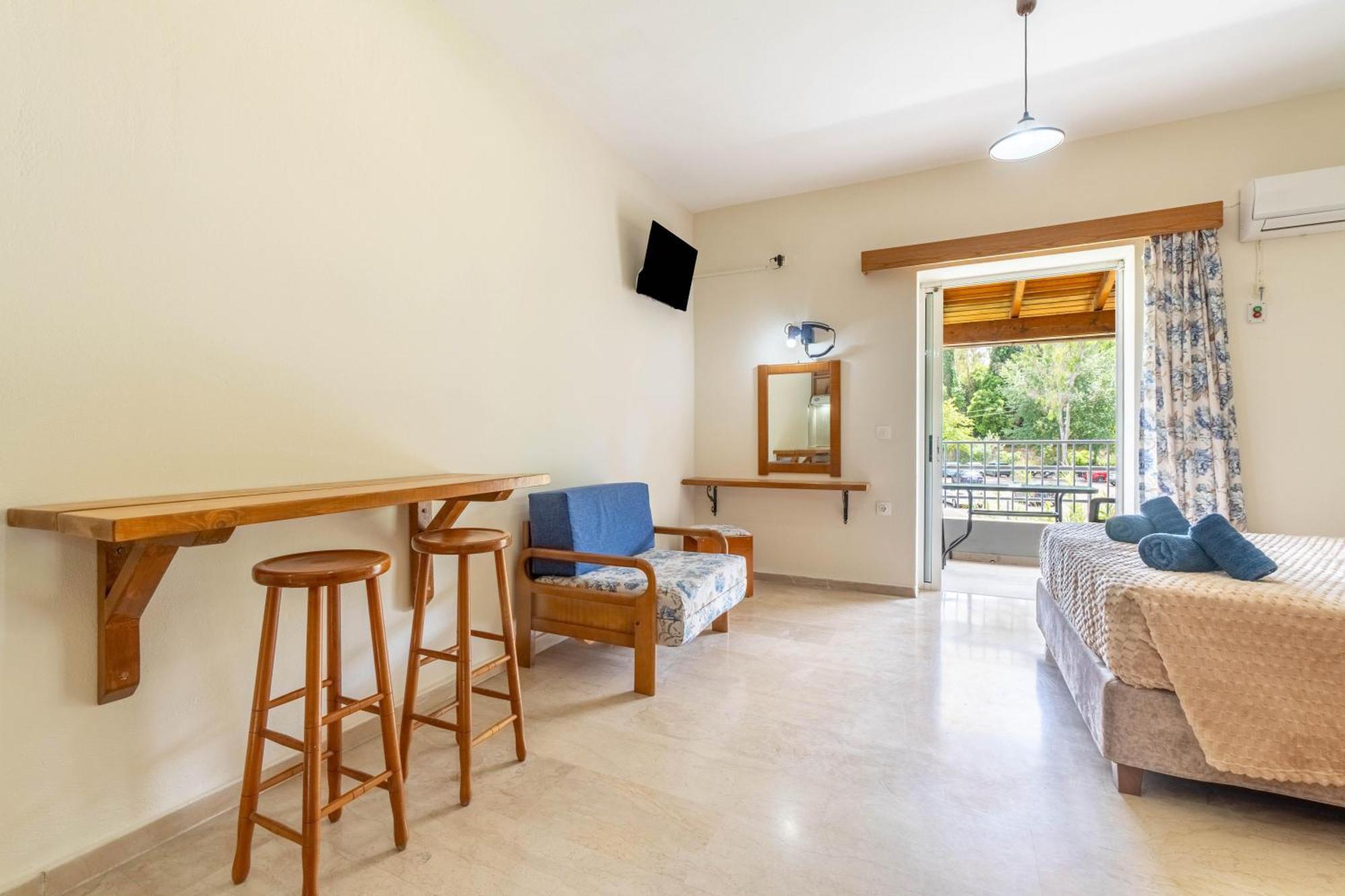 גאוביה Angela Hotel & Apartments מראה חיצוני תמונה