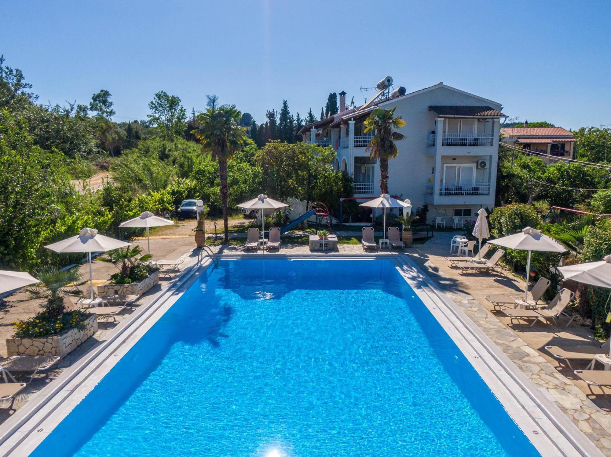 גאוביה Angela Hotel & Apartments מראה חיצוני תמונה
