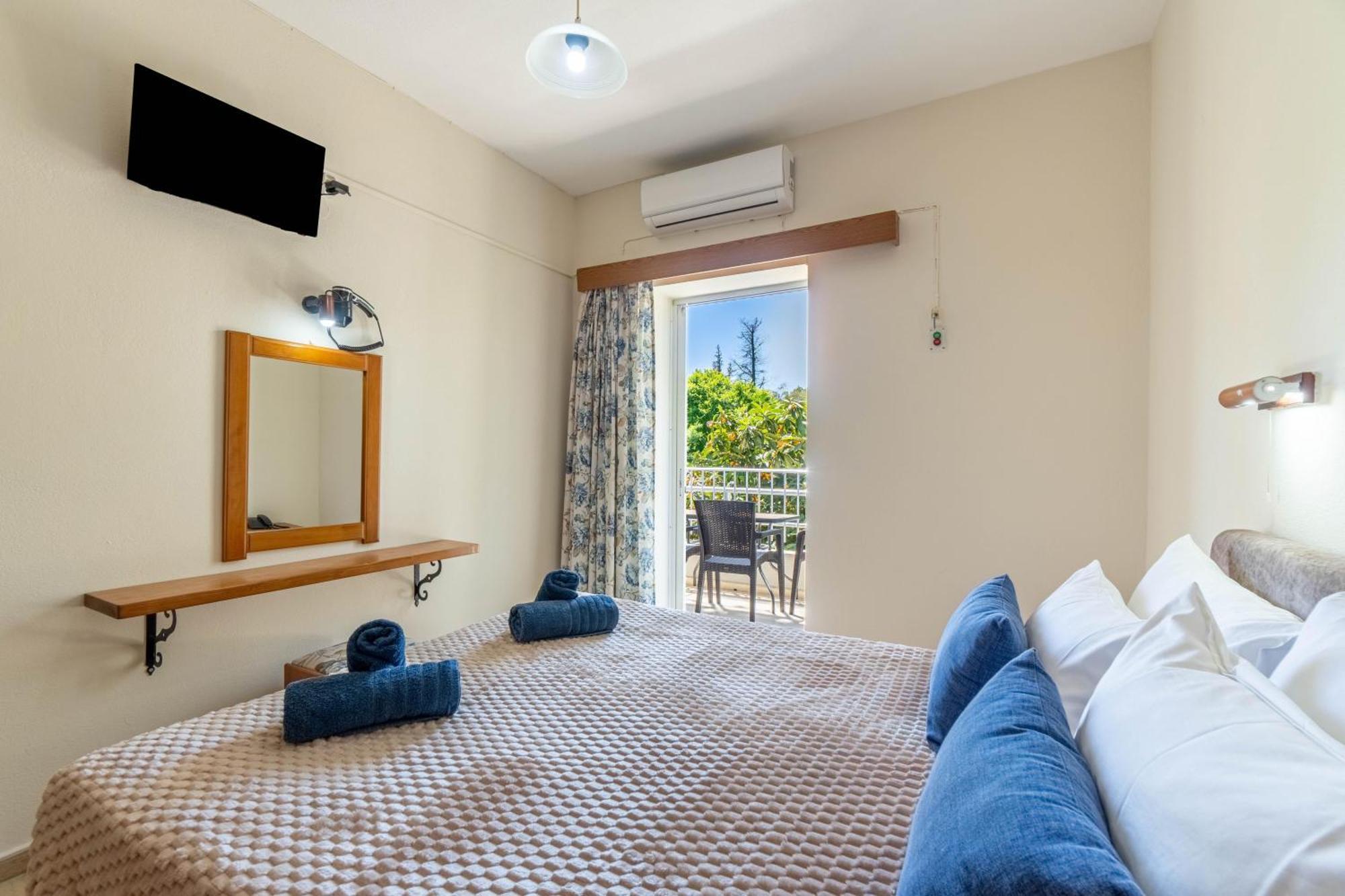 גאוביה Angela Hotel & Apartments מראה חיצוני תמונה