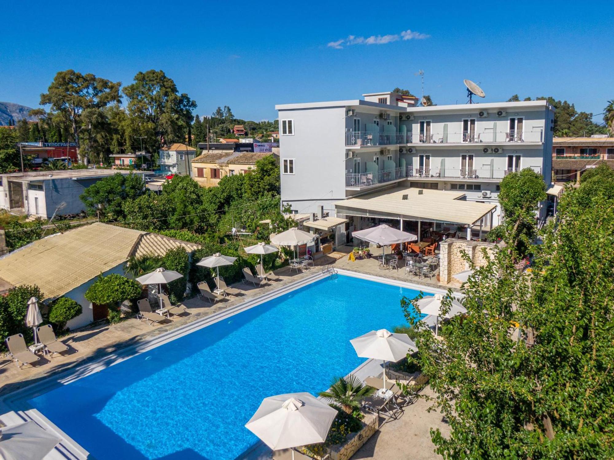 גאוביה Angela Hotel & Apartments מראה חיצוני תמונה