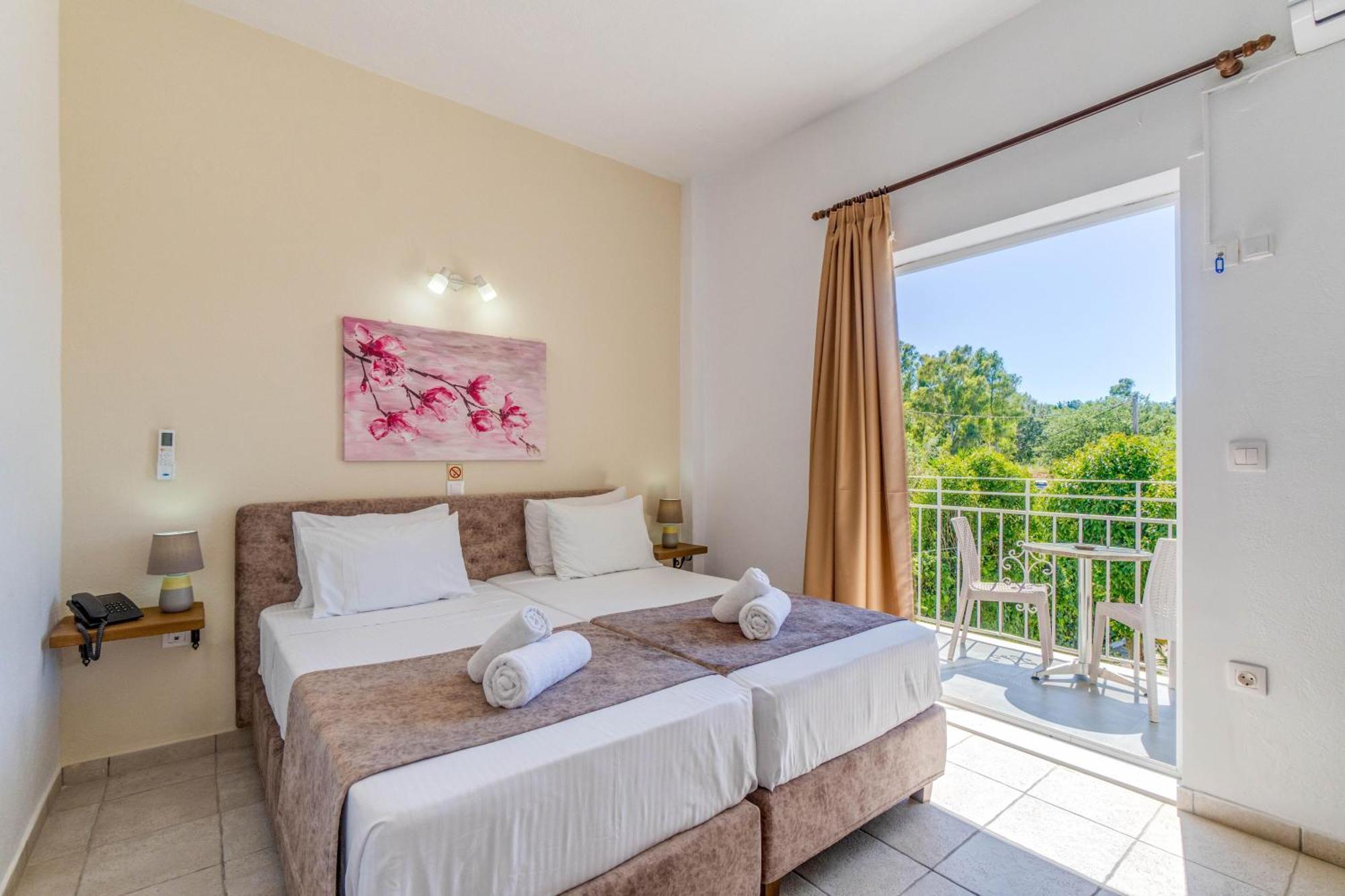 גאוביה Angela Hotel & Apartments מראה חיצוני תמונה