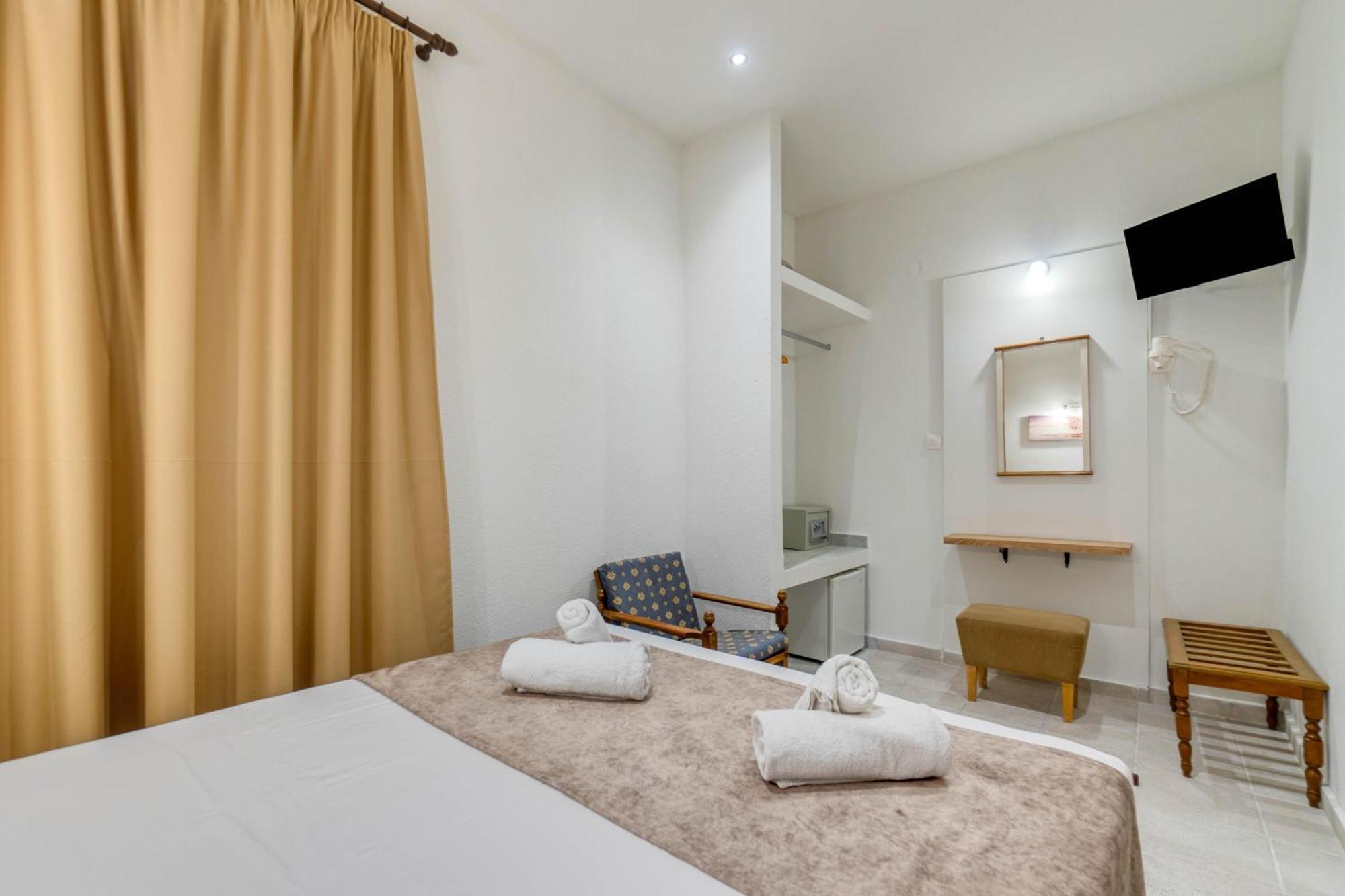 גאוביה Angela Hotel & Apartments מראה חיצוני תמונה